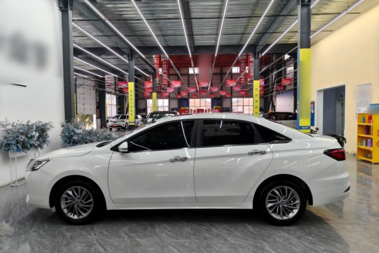 Used Venucia D60 2021 PLUS 1.6L XL CVT Yue Ling Edition Exterior 3