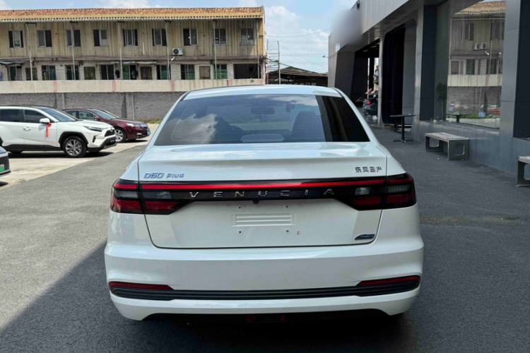 Used Venucia D60 2021 PLUS 1.6L XL CVT Yue Ling Edition Exterior 3