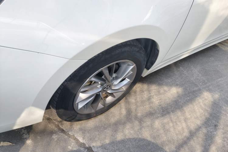 Used Venucia D60 2021 PLUS 1.6L XL CVT Yue Ling Edition Exterior 3