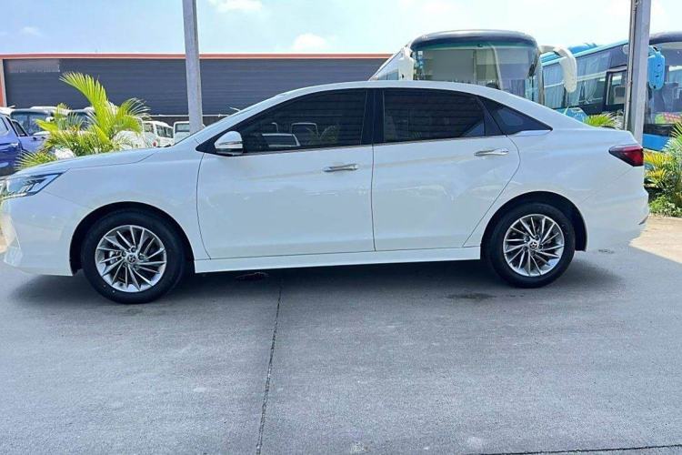 Used Venucia D60 2021 PLUS 1.6L XL CVT Yue Ling Edition Exterior 3