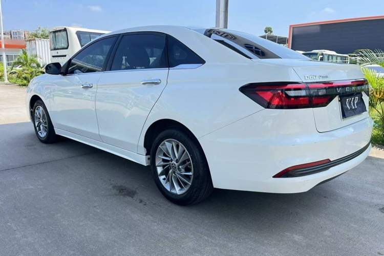 Used Venucia D60 2021 PLUS 1.6L XL CVT Yue Ling Edition Exterior 4