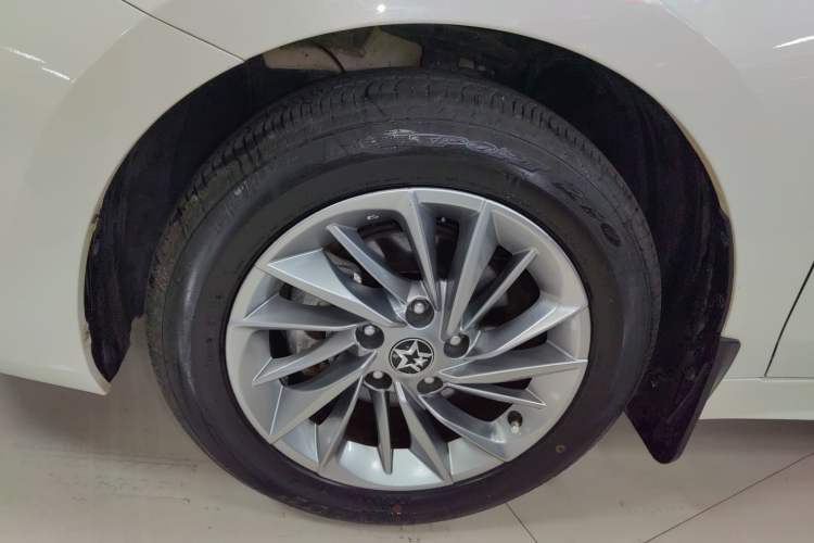 Used Venucia D60 2021 PLUS 1.6L XL CVT Yue Ling Edition Exterior 4