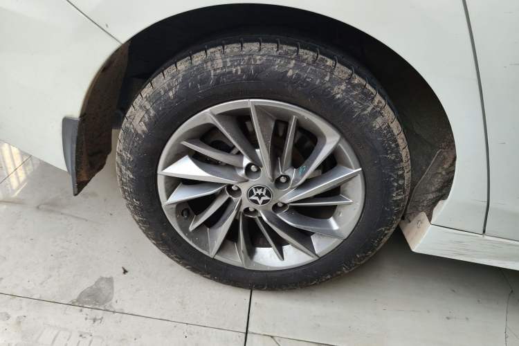 Used Venucia D60 2021 PLUS 1.6L XL CVT Yue Ling Edition Exterior 5