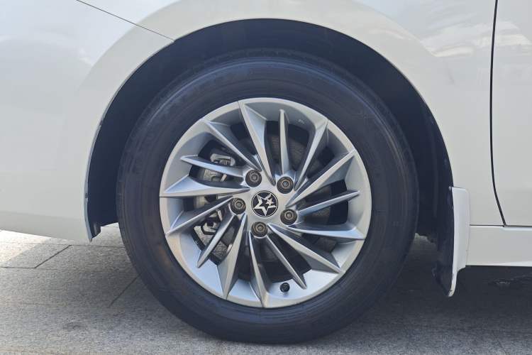 Used Venucia D60 2021 PLUS 1.6L XL CVT Yue Ling Edition Exterior 6