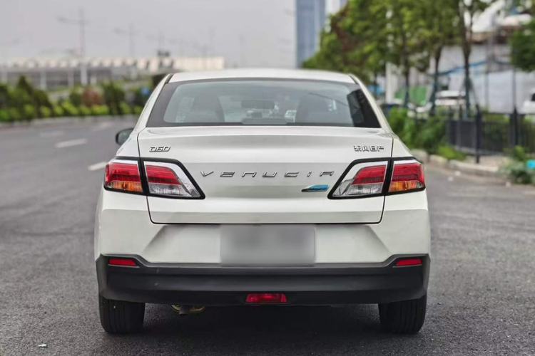 Used Venucia D60 2021 1.6L XE CVT Comfort Edition Exterior 8