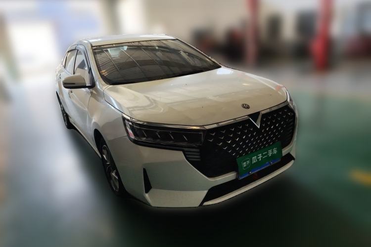 Used Venucia D60 2021 PLUS 1.6L XL CVT Yue Ling Edition Front Right 45 Deg