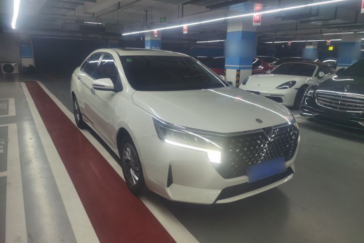 Used Venucia D60 2021 PLUS 1.6L XL CVT Yue Ling Edition Front Right 45 Deg