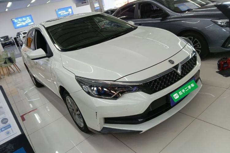 Used Venucia D60 2021 1.6L XE CVT Comfort Edition Front Right 45 Deg