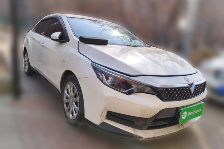 Used Venucia D60 2021 1.6L Entry Manual Comfort Edition Front Right 45 Deg