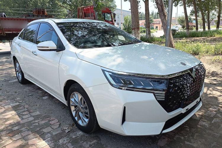 Used Venucia D60 2021 PLUS 1.6L XL CVT Yue Ling Edition Front Right 45 Deg
