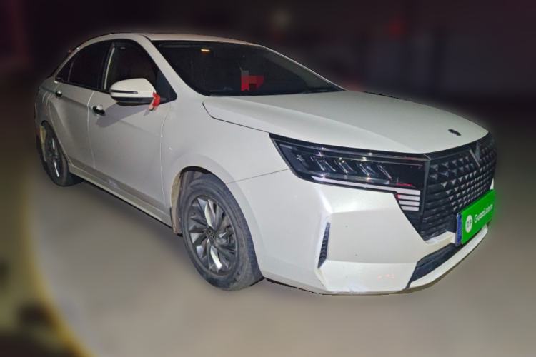 Used Venucia D60 2021 PLUS 1.6L XL CVT Yue Ling Edition Front Right 45 Deg