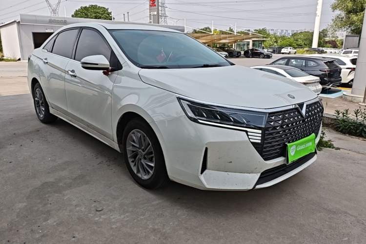 Used Venucia D60 2021 PLUS 1.6L XL CVT Yue Ling Edition Front Right 45 Deg