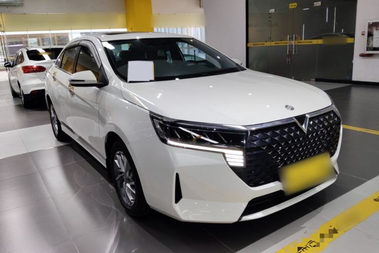 Used Venucia D60 2021 PLUS 1.6L XL CVT Yue Ling Edition Front Right 45 Deg