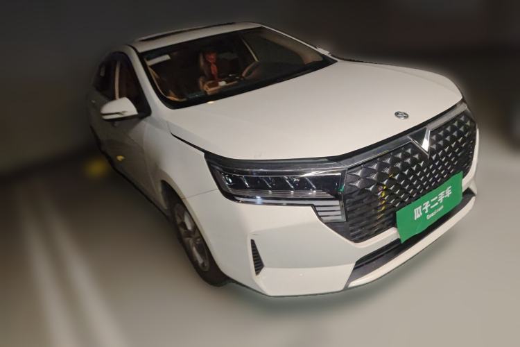 Used Venucia D60 2021 PLUS 1.6L XL CVT Yue Ling Edition Front Right 45 Deg