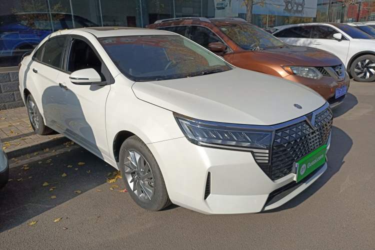 Used Venucia D60 2021 PLUS 1.6L XL CVT Yue Ling Edition Front Right 45 Deg