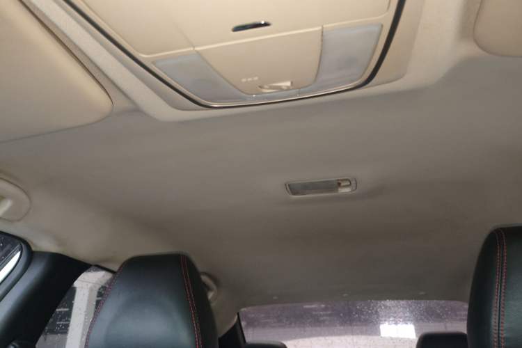 Used Venucia D60 2021 1.6L Entry Manual Comfort Edition Headliner