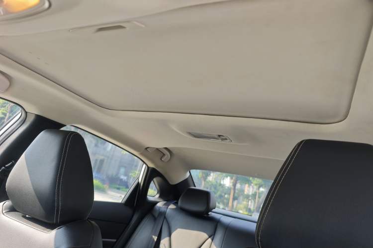 Used Venucia D60 2021 PLUS 1.6L XL CVT Yue Ling Edition Headliner