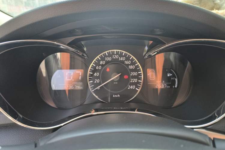 Used Venucia D60 2021 1.6L Entry Manual Comfort Edition Instrument Cluster