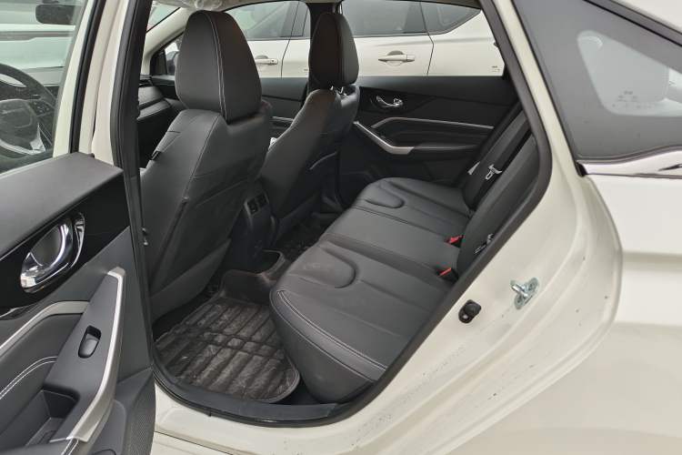 Used Venucia D60 2021 PLUS 1.6L XL CVT Yue Ling Edition Interior 2