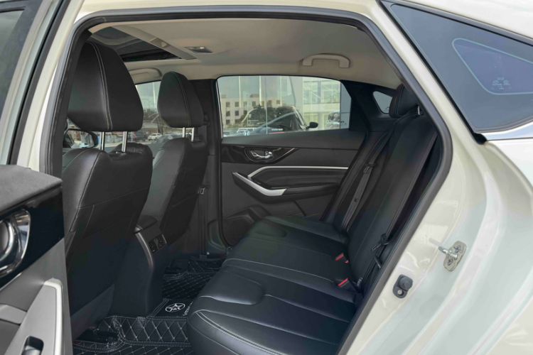 Used Venucia D60 2021 PLUS 1.6L XL CVT Yue Ling Edition Interior 3
