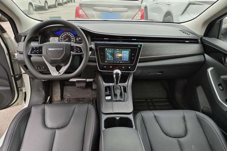 Used Venucia D60 2021 PLUS 1.6L XL CVT Yue Ling Edition Interior 3