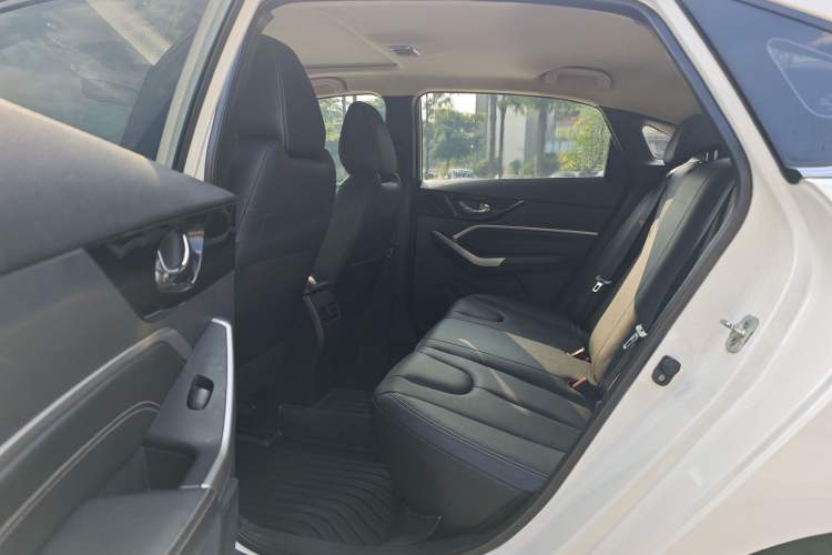 Used Venucia D60 2021 PLUS 1.6L XL CVT Yue Ling Edition Interior 3
