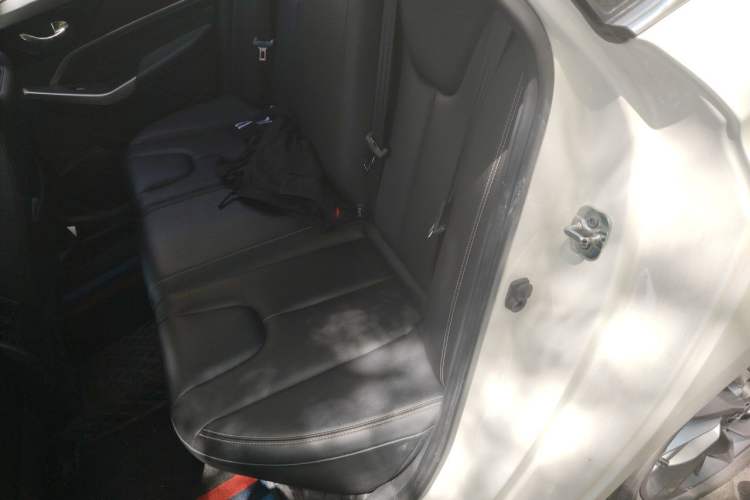 Used Venucia D60 2021 PLUS 1.6L XL CVT Yue Ling Edition Interior 4