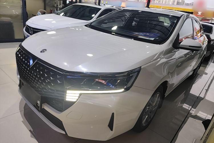 Used Venucia D60 2021 PLUS 1.6L XL CVT Yue Ling Edition Guazi used car, China used car export, Used car for sale, Used cars, Cheapest cars for sale