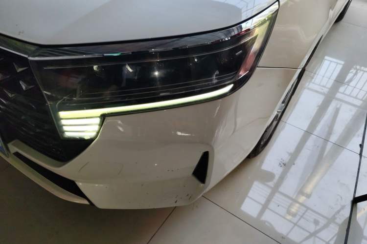 Used Venucia D60 2021 PLUS 1.6L XL CVT Yue Ling Edition Left Front Headlight