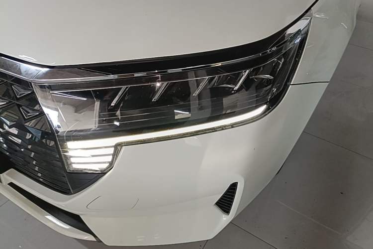 Used Venucia D60 2021 PLUS 1.6L XL CVT Yue Ling Edition Left Front Headlight