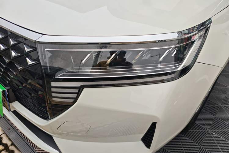 Used Venucia D60 2021 PLUS 1.6L XL CVT Yue Ling Edition Left Front Headlight
