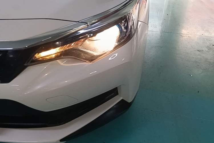 Used Venucia D60 2021 1.6L XE CVT Comfort Edition Left Front Headlight