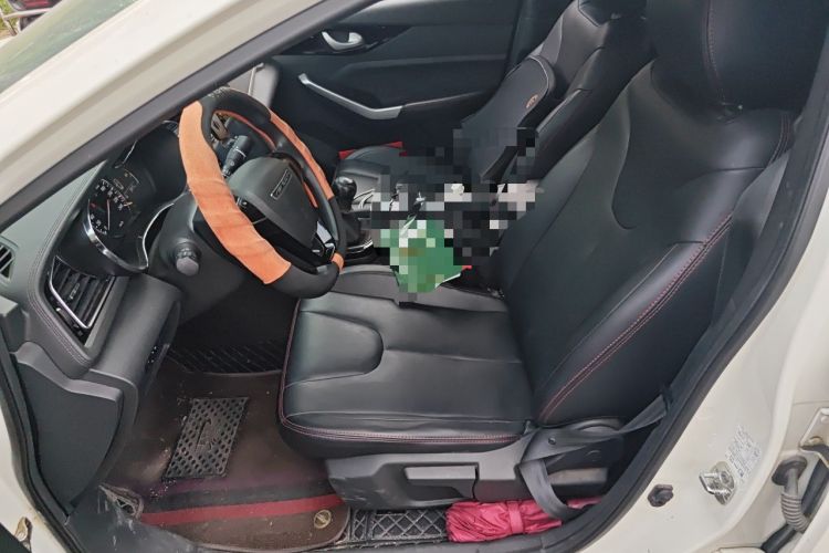 Used Venucia D60 2021 1.6L Entry Manual Comfort Edition Left Front Seat