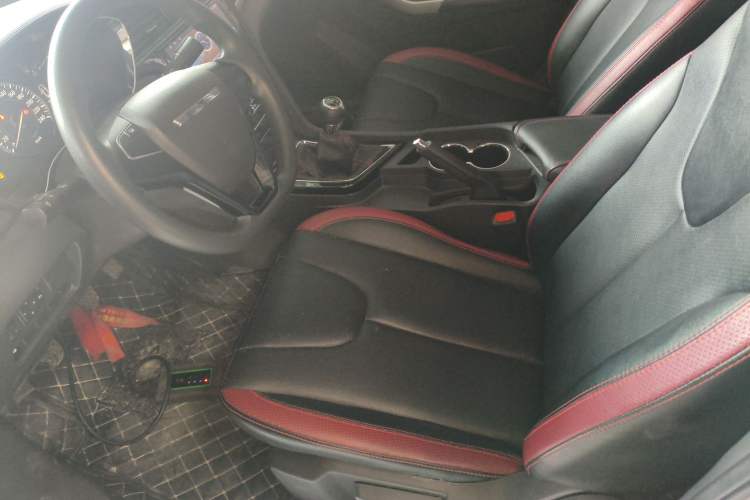 Used Venucia D60 2021 1.6L Entry Manual Comfort Edition Left Front Seat