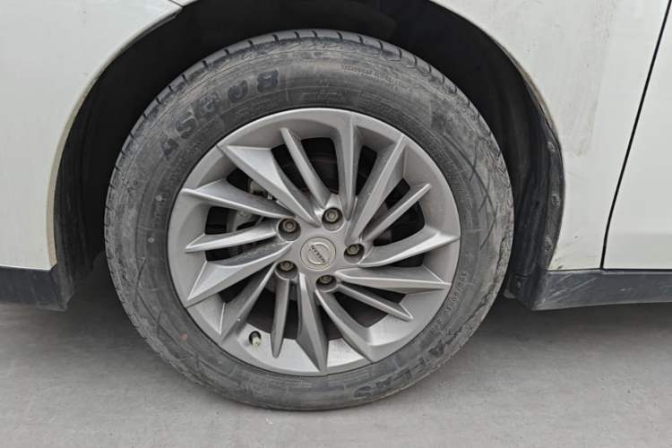 Used Venucia D60 2021 1.6L XE CVT Comfort Edition Left Front Wheel Hub