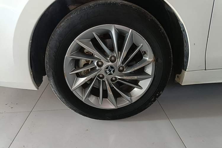 Used Venucia D60 2021 PLUS 1.6L XL CVT Yue Ling Edition Left Front Wheel Hub