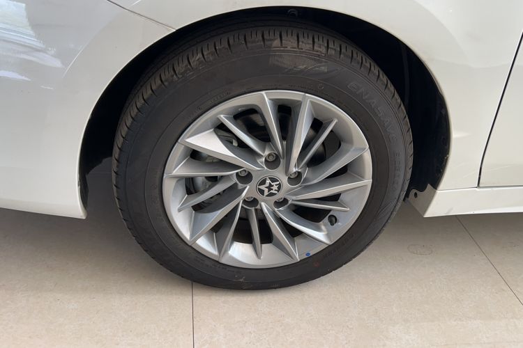 Used Venucia D60 2021 PLUS 1.6L XL CVT Yue Ling Edition Left Front Wheel Hub