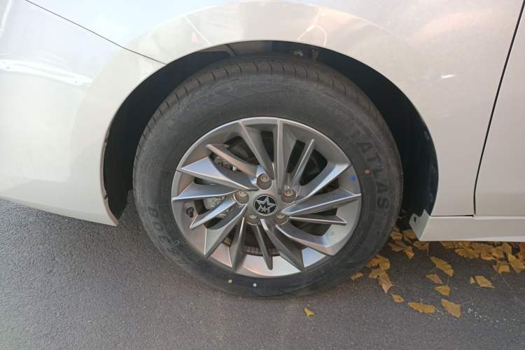 Used Venucia D60 2021 PLUS 1.6L XL CVT Yue Ling Edition Left Front Wheel Hub