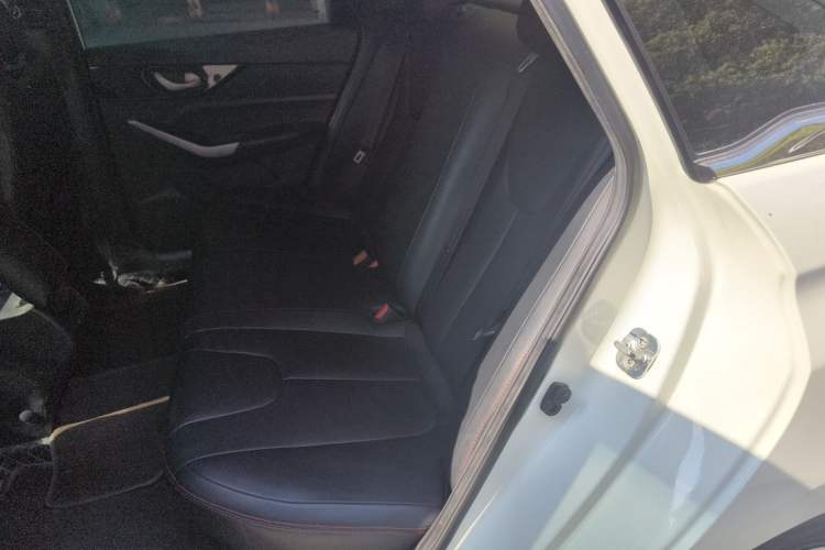 Used Venucia D60 2021 1.6L Entry Manual Comfort Edition Left Rear Seat