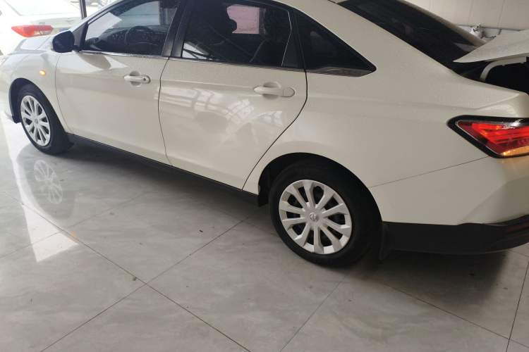 Used Venucia D60 2021 1.6L Entry Manual Comfort Edition Left Side