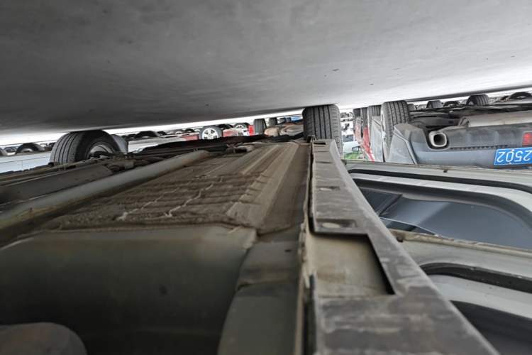 Used Venucia D60 2021 1.6L XE CVT Comfort Edition Left Side Sill