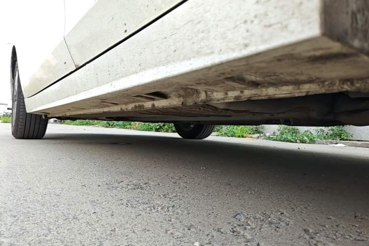 Used Venucia D60 2021 PLUS 1.6L XL CVT Yue Ling Edition Left Side Sill