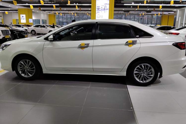 Used Venucia D60 2021 PLUS 1.6L XL CVT Yue Ling Edition Left Side