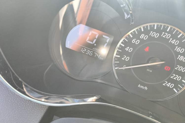 Used Venucia D60 2021 1.6L Entry Manual Comfort Edition Odometer Close Up