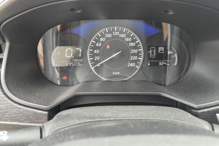 Used Venucia D60 2021 PLUS 1.6L XL CVT Yue Ling Edition Odometer Close Up