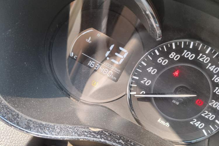 Used Venucia D60 2021 1.6L Entry Manual Comfort Edition Odometer Close Up