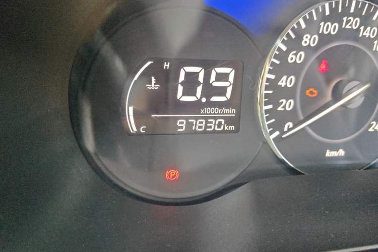 Used Venucia D60 2021 PLUS 1.6L XL CVT Yue Ling Edition Odometer Close Up
