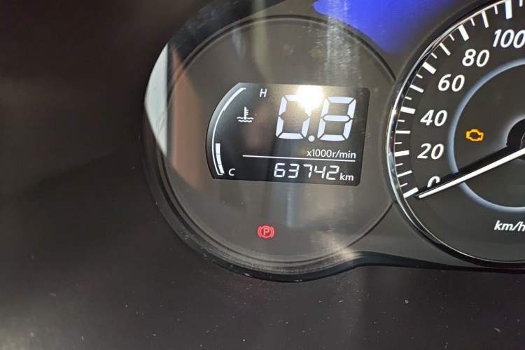 Used Venucia D60 2021 PLUS 1.6L XL CVT Yue Ling Edition Odometer Close Up