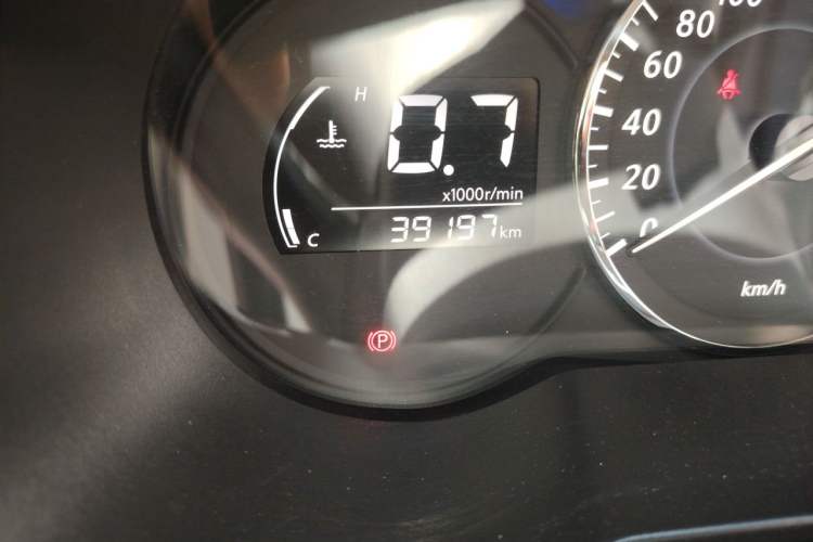 Used Venucia D60 2021 PLUS 1.6L XL CVT Yue Ling Edition Odometer Close Up