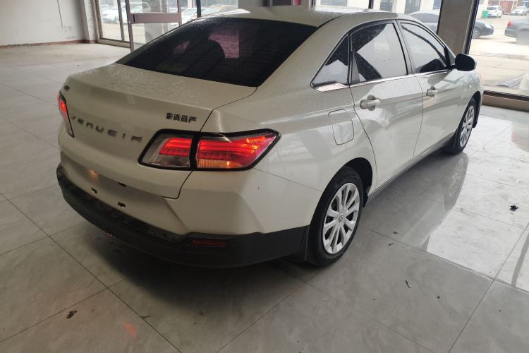 Used Venucia D60 2021 1.6L Entry Manual Comfort Edition Rear Right 45 Deg
